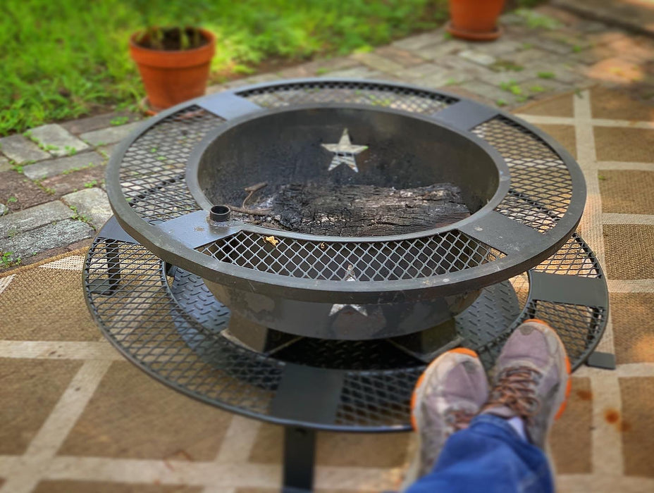 Fire Pit Base with Foot Rest - ROUND– Amistad Grill Co.